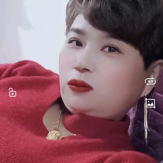 贵贵向钱看起