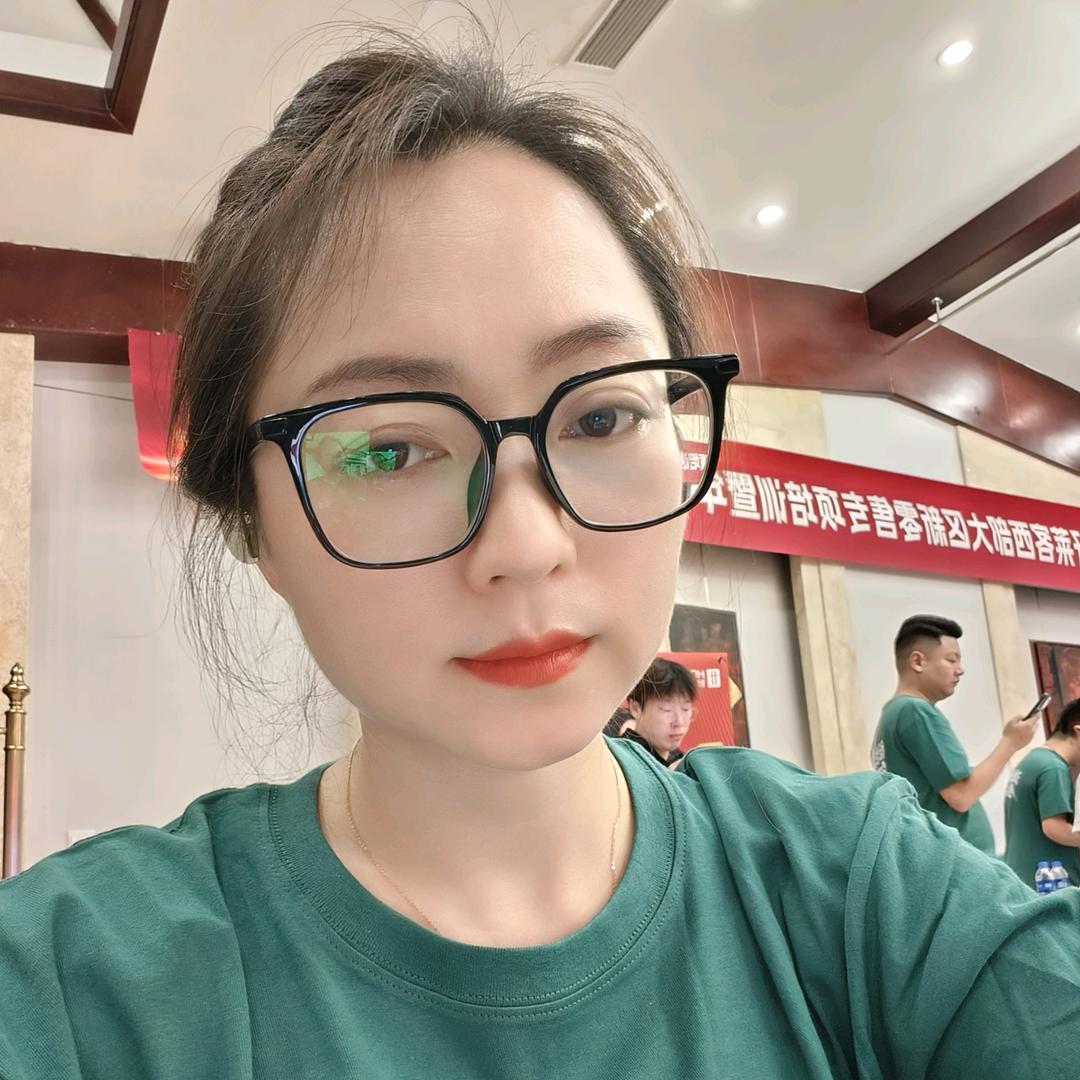 乐山好莱客定制谭姐