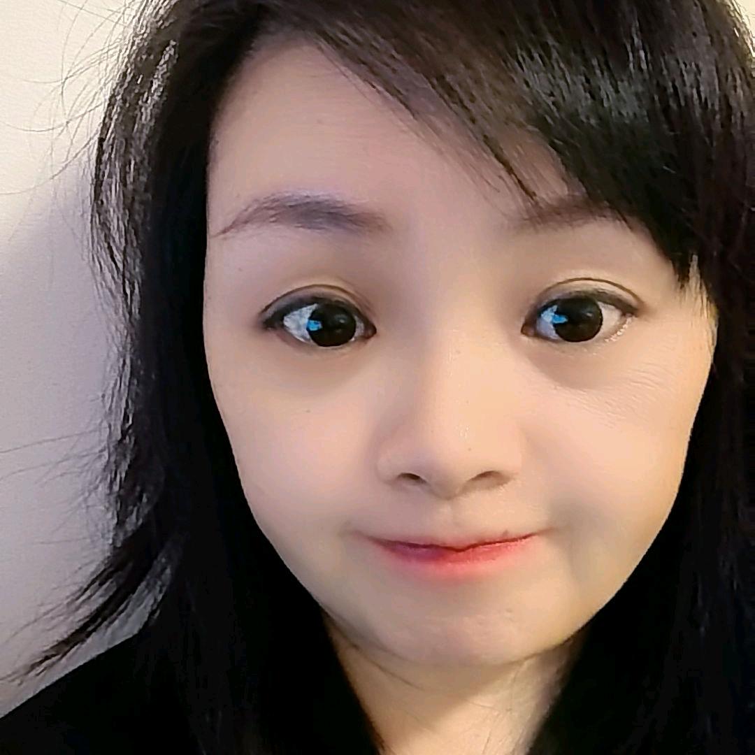 亦芯 