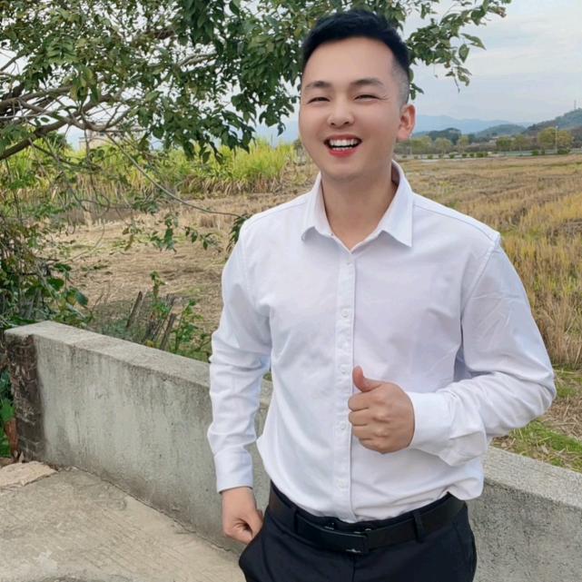 广东暖弟小号【随缘直播】