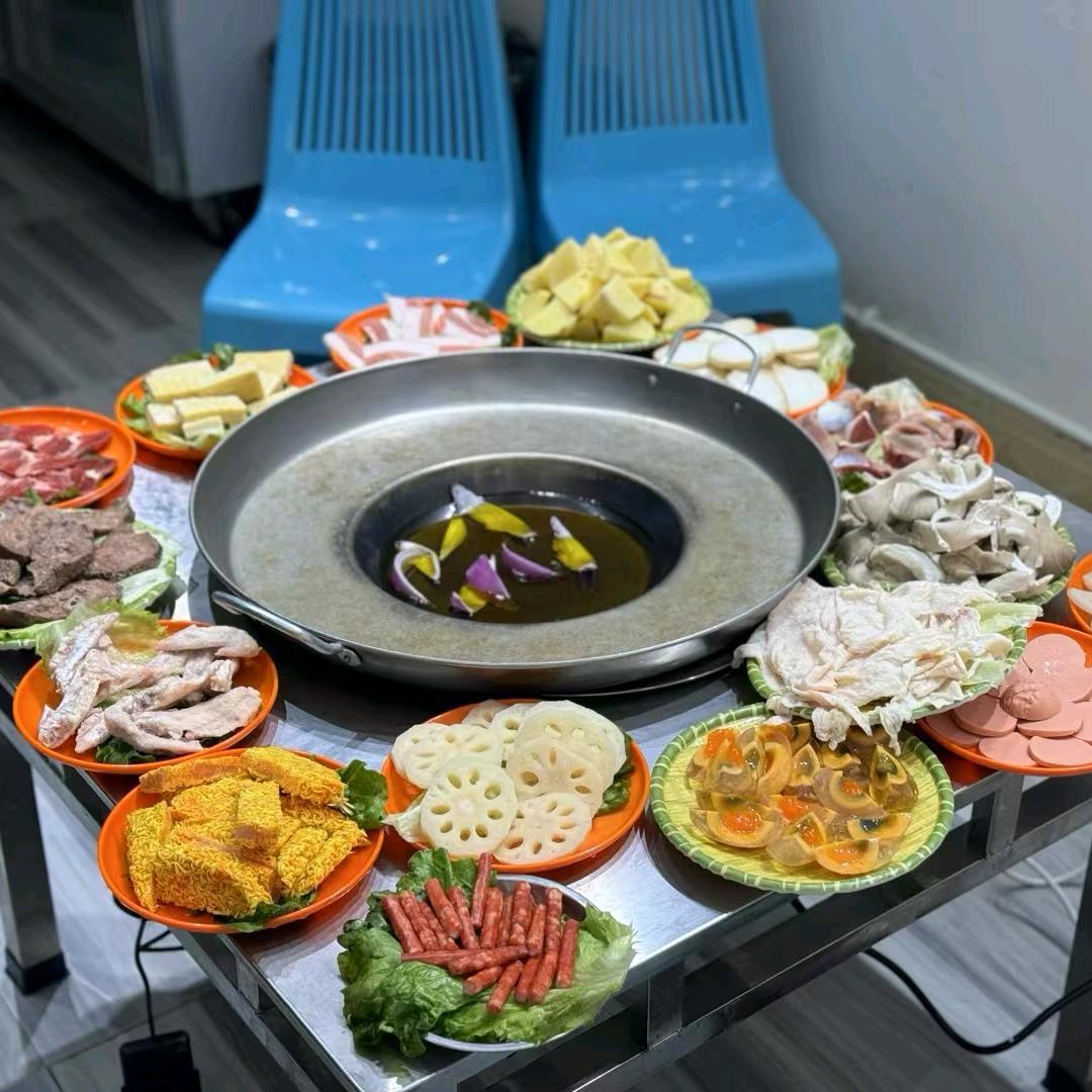 美姑冒滋滋锅边洋芋铺