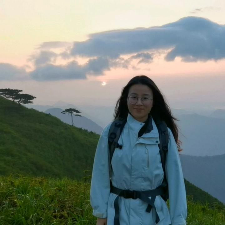 秦一一