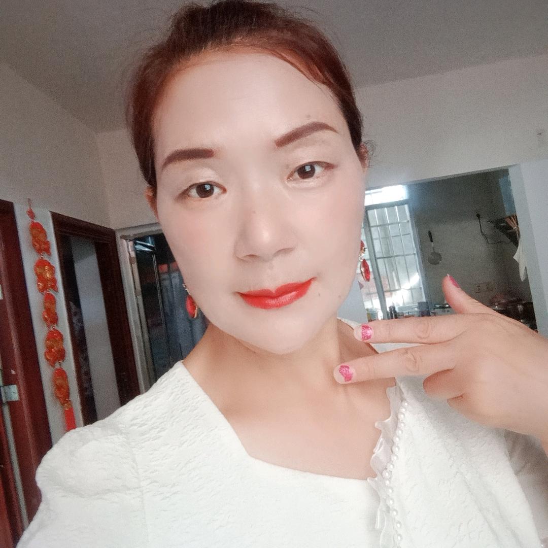 蓉蓉（每天三点半、晚上十点半播）