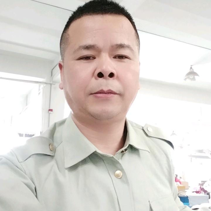 烈酒三杯醉余生