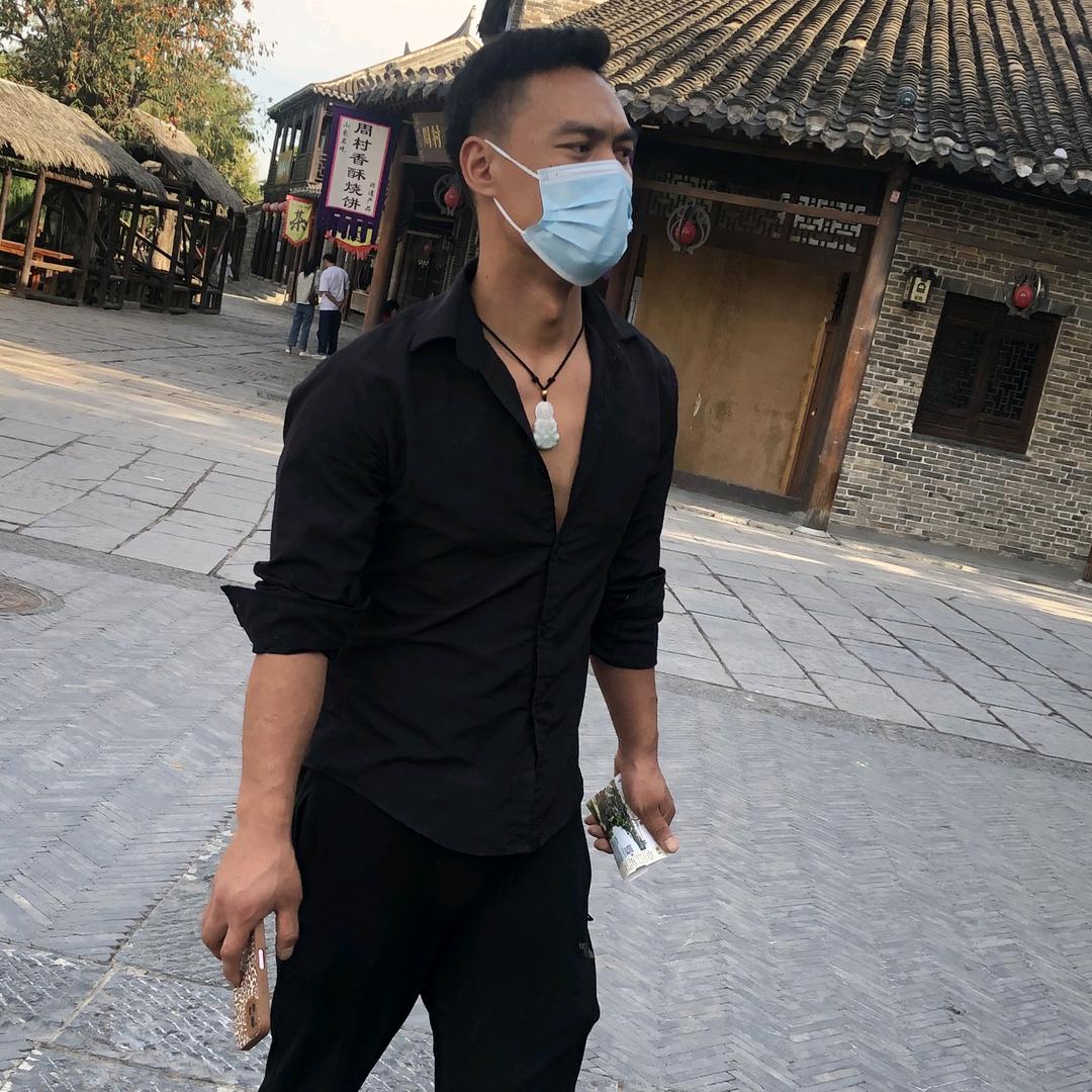 刘经理以酒会友