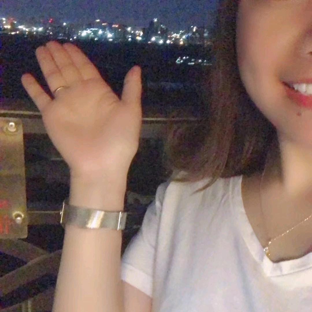 白牙小姨妈的WX⬇️在主页