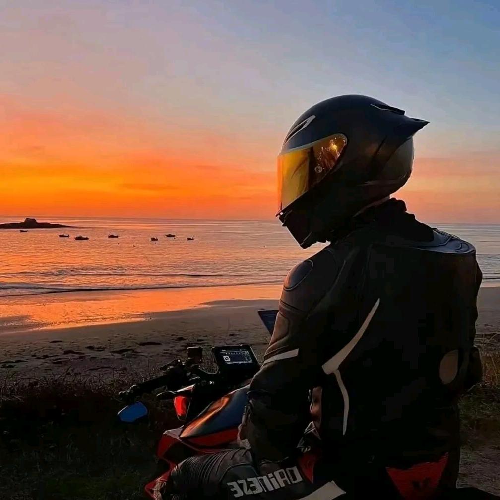 TT R