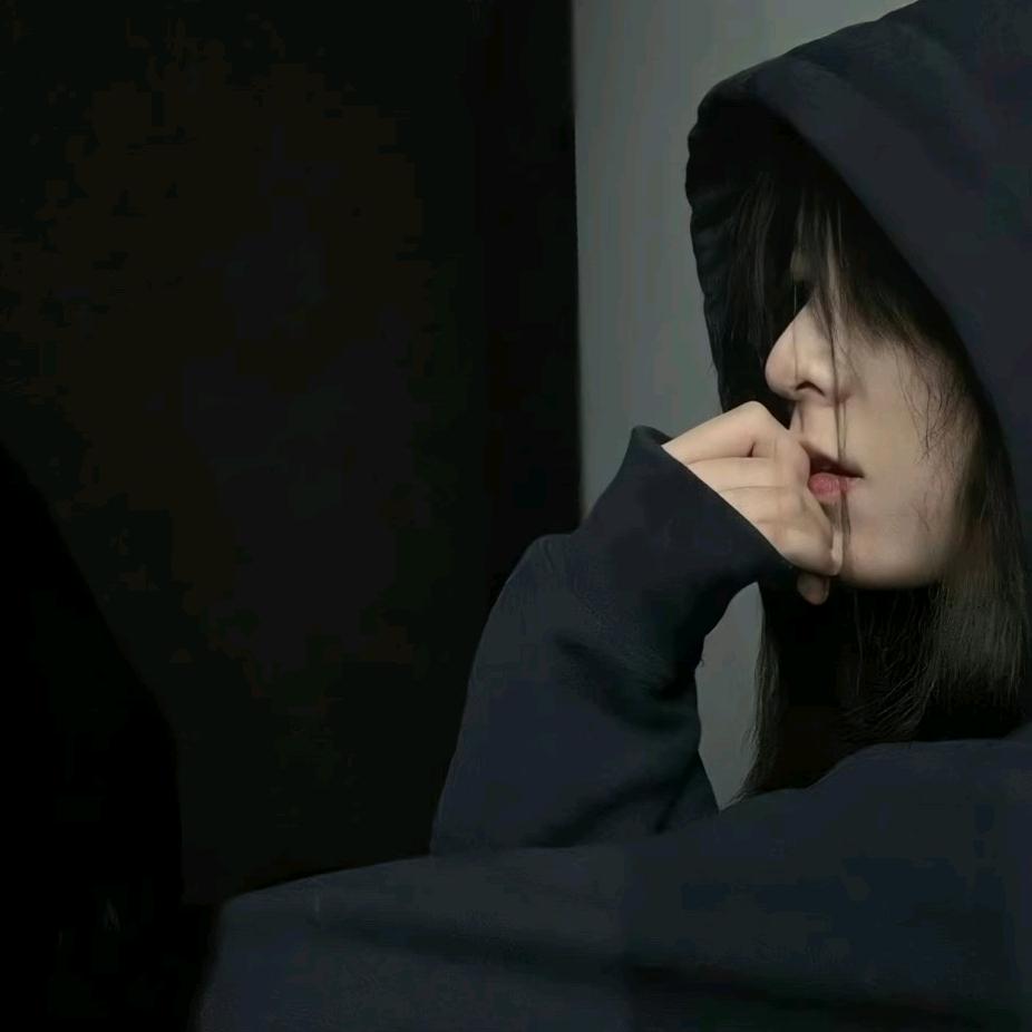 落雨难藏浪漫😁