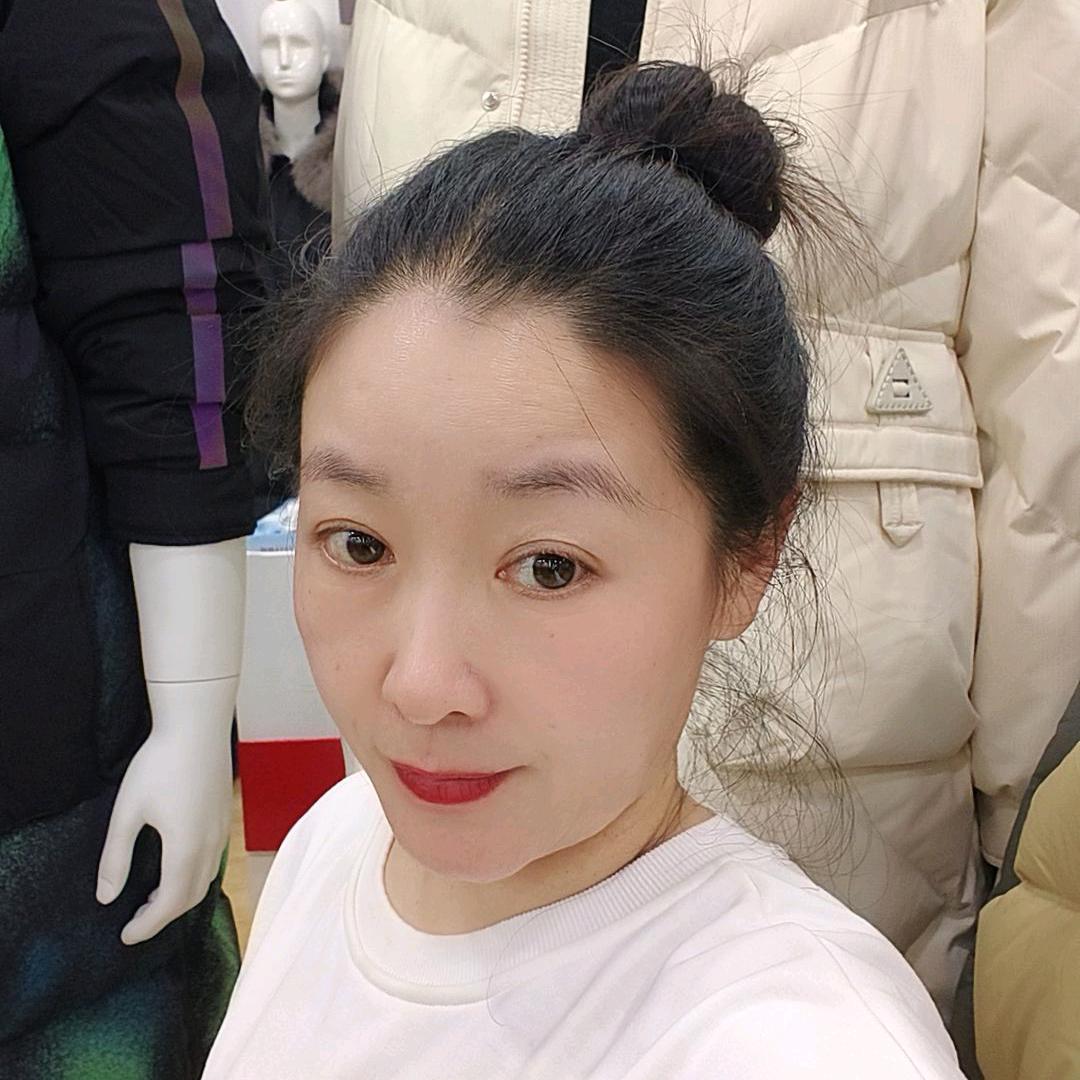 诸城商业大厦服装店