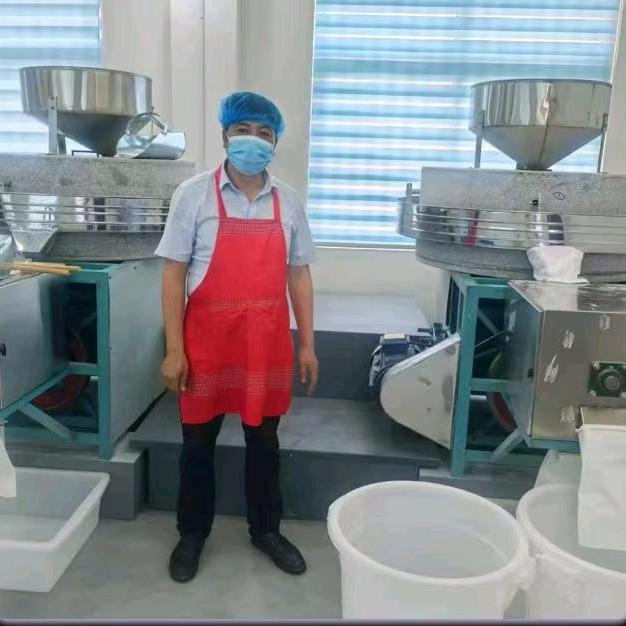 农村靳哥石磨面粉