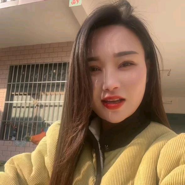 丽丽（单身）🌺打不过四月