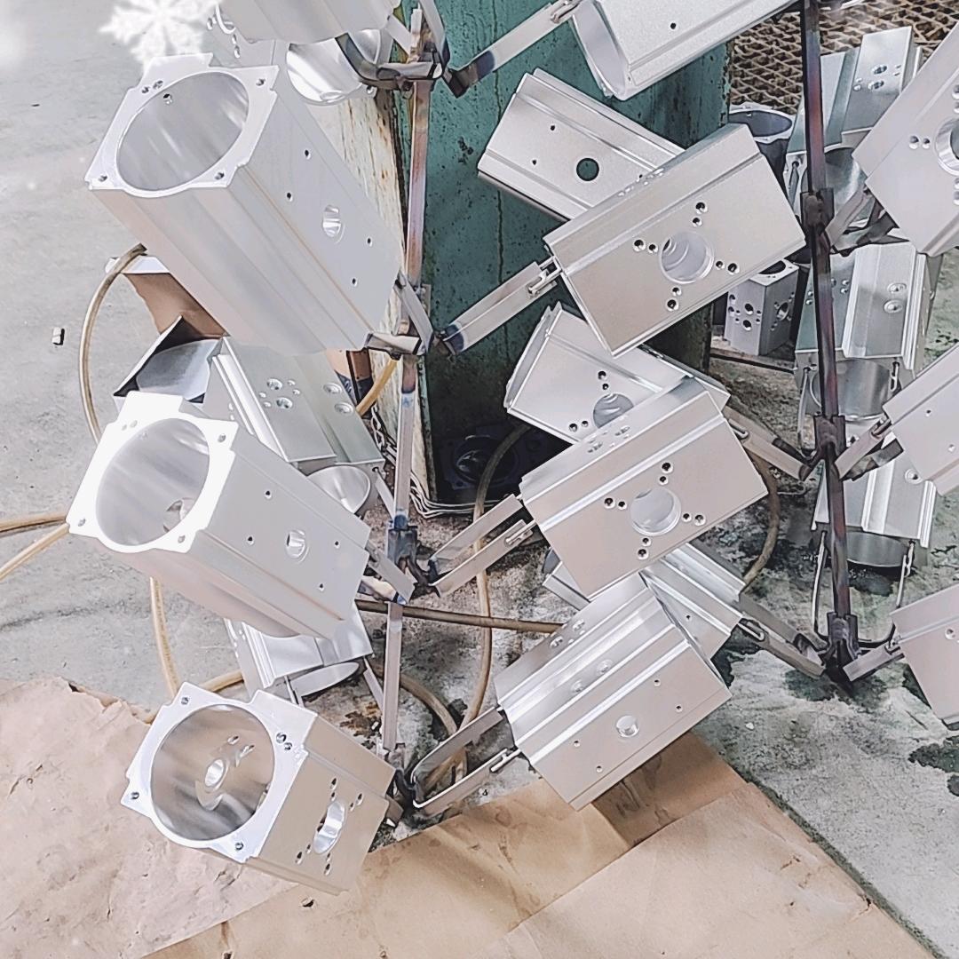 天在下雨我在等你