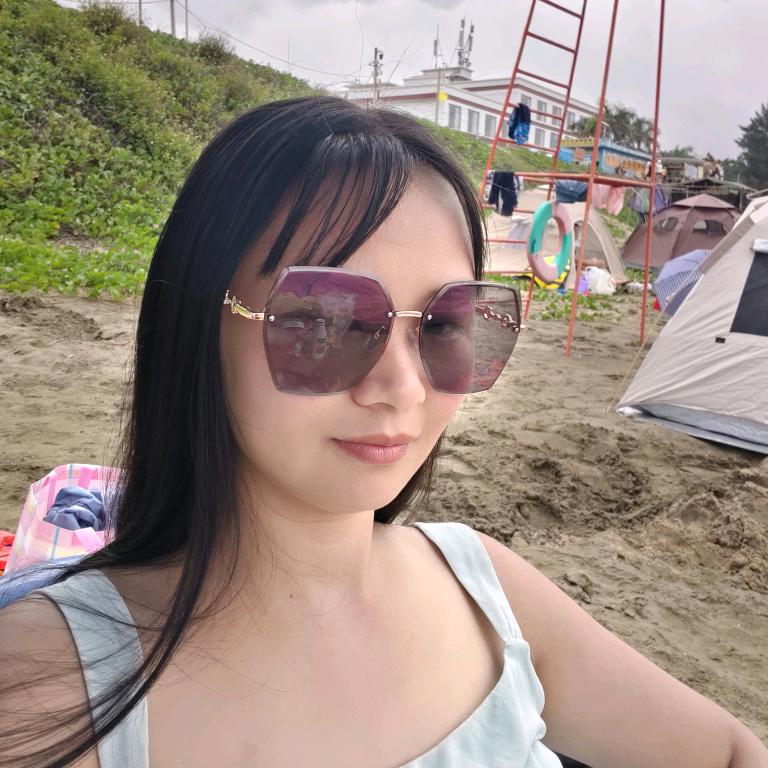 累不累脚知道，苦不苦心知道，
