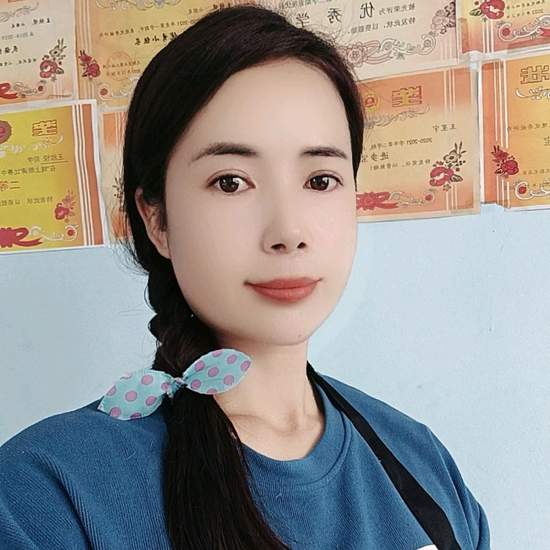 慧慧吖(上午11:30开播)