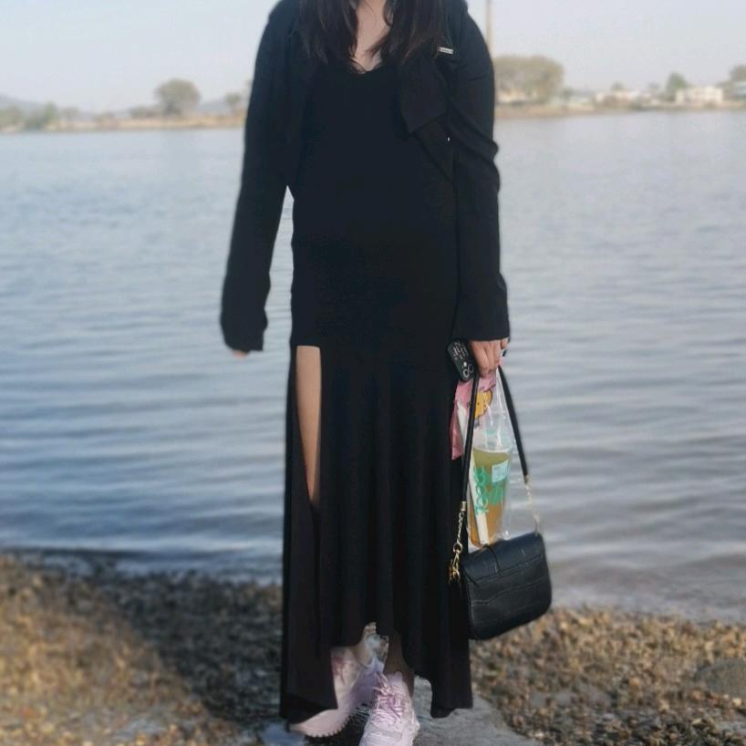 欣蔚服饰