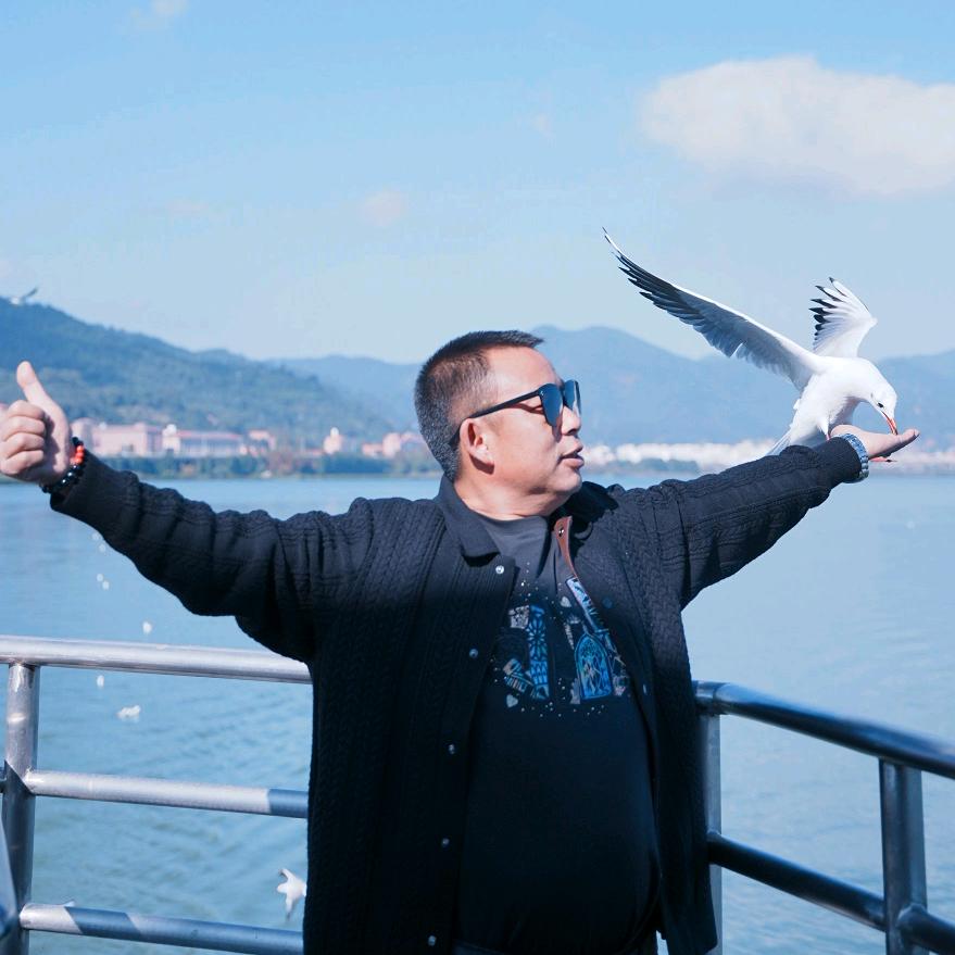 人生  不言弃💪