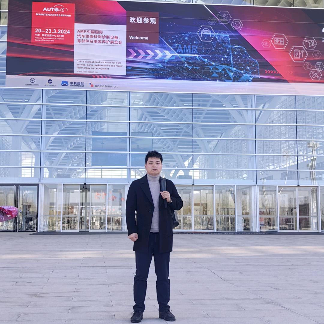 国际汽配展 李杰