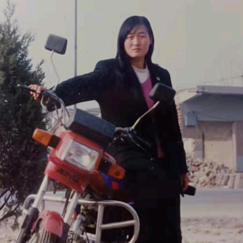 青青子衿吖