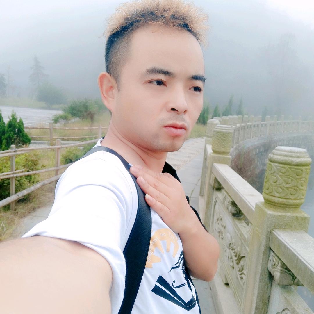 品牌服装顾问（万节高）