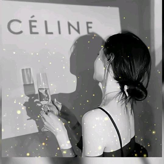 ☞不粘人的小妖精