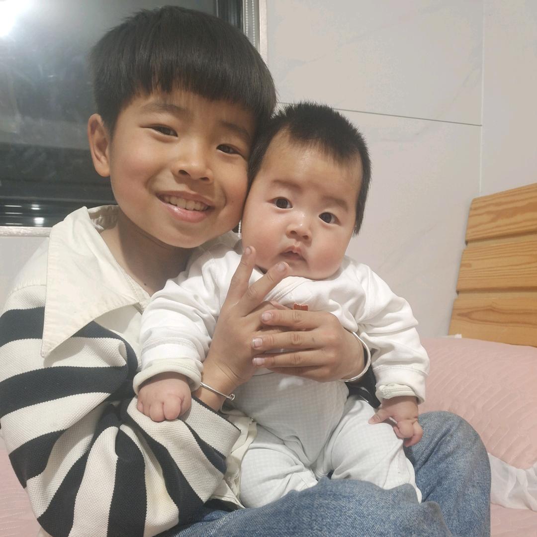 小幸运👣小邓邓