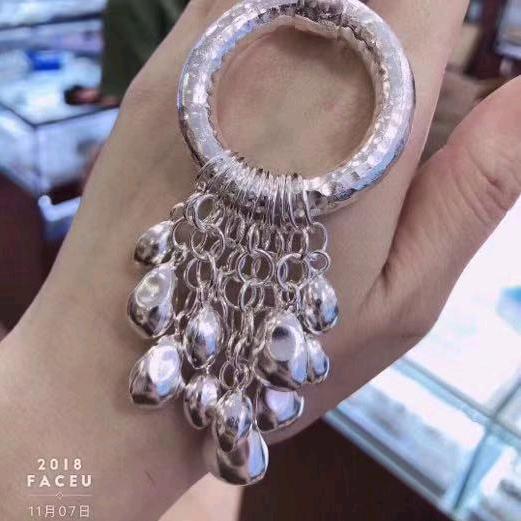 香港银庄首饰店【胙城津发生活超市】