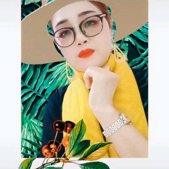 爱臭美的李奶奶👵🌈