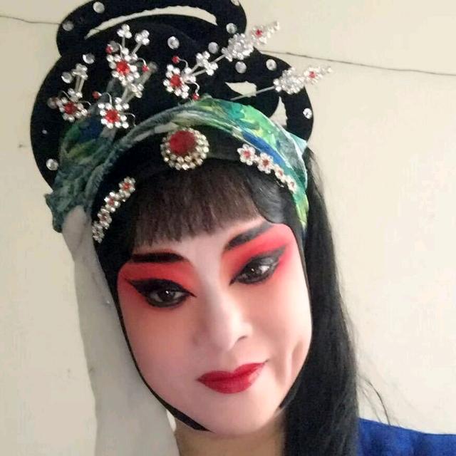 楚剧余育玲