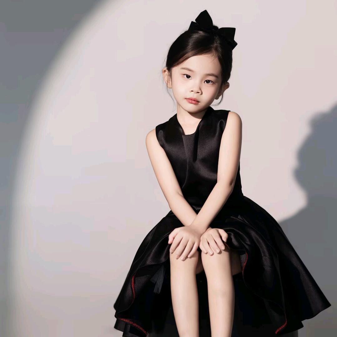 小演员米拉（Mila）