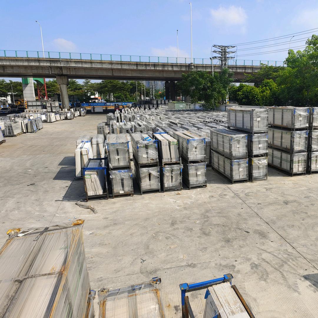 佛山集岩汇特价岩板阿辉