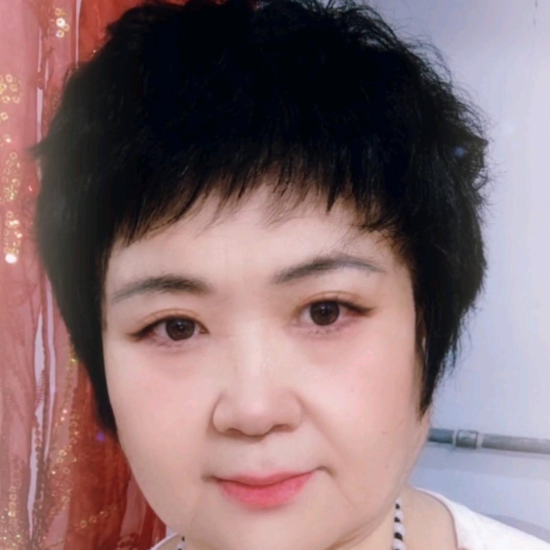 鲍炳芬