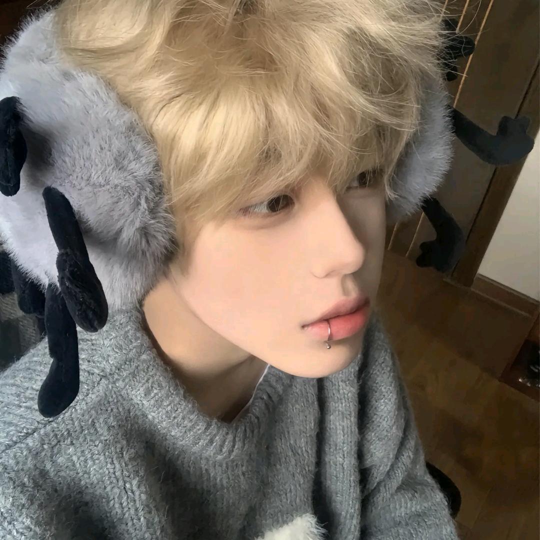 果粒陈/.