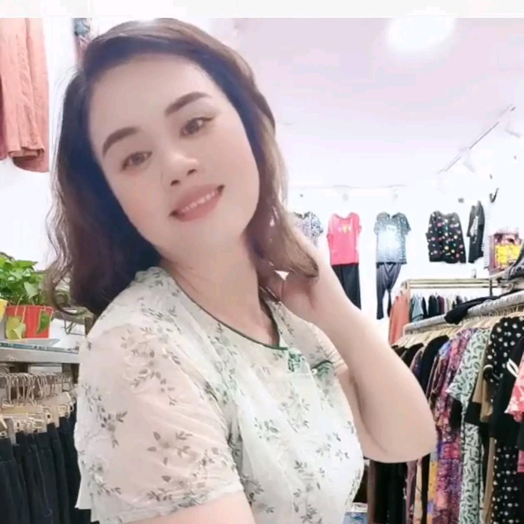胖美人服饰《单亲》