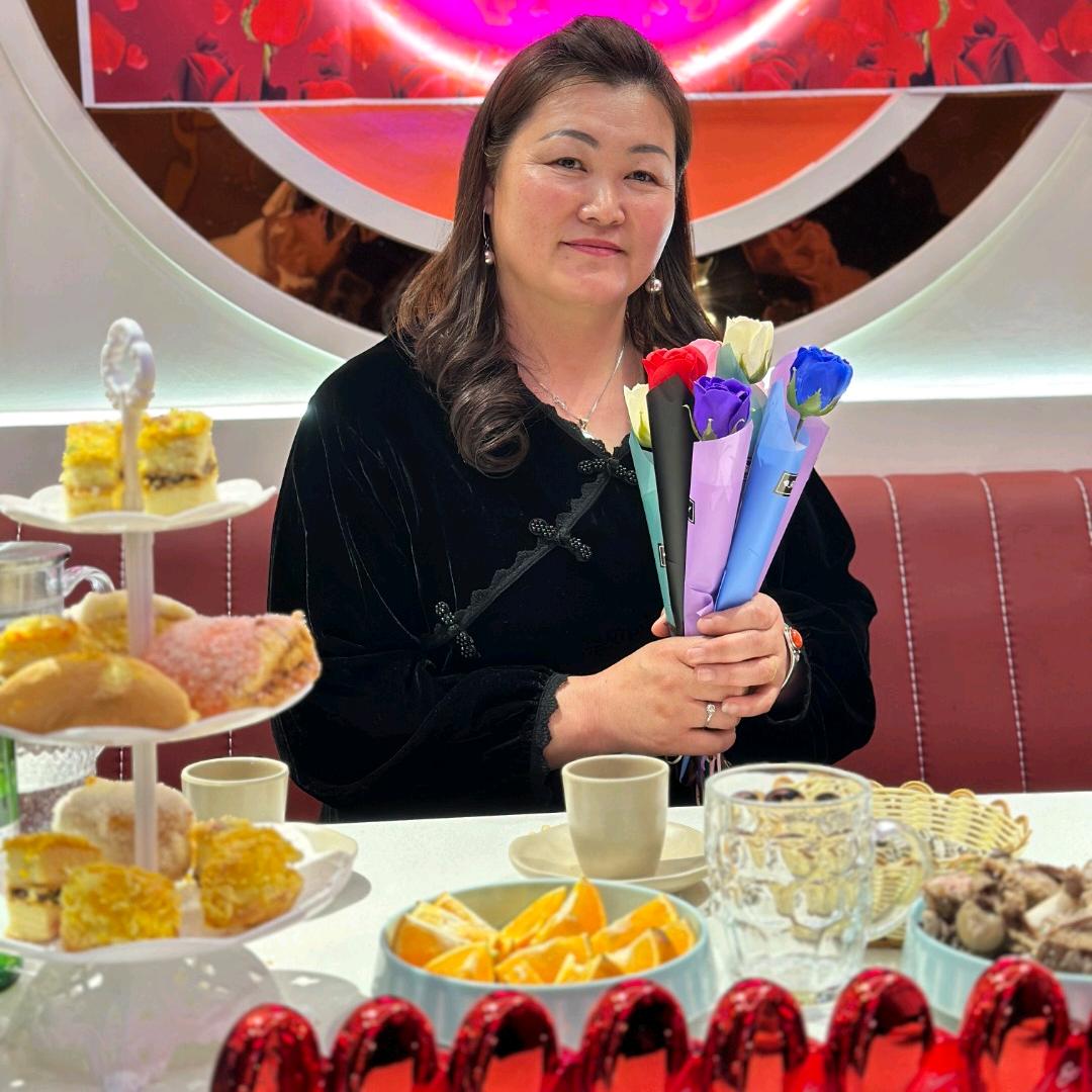 莎仁高娃（本人只有一个号）