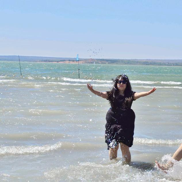 张小静要努力吖