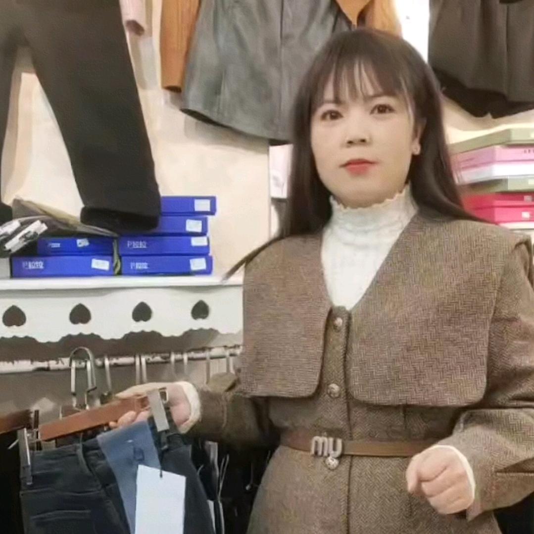 通海靓影轩服装店~每天晚上9:00直播新