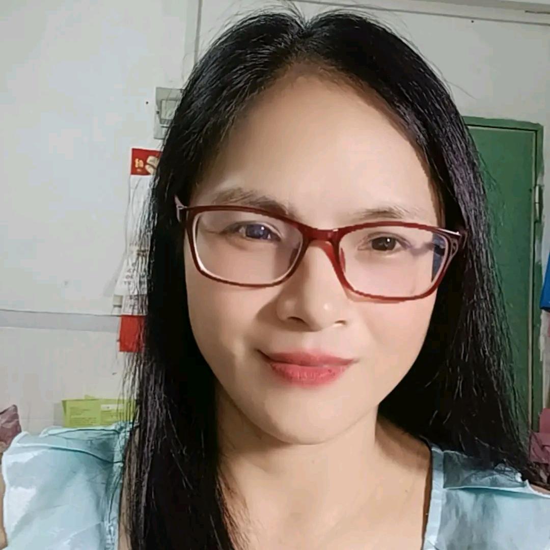 梅梅.