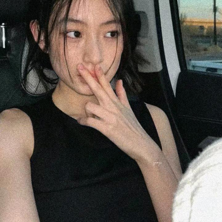 女巫的黑猫◉‿◉