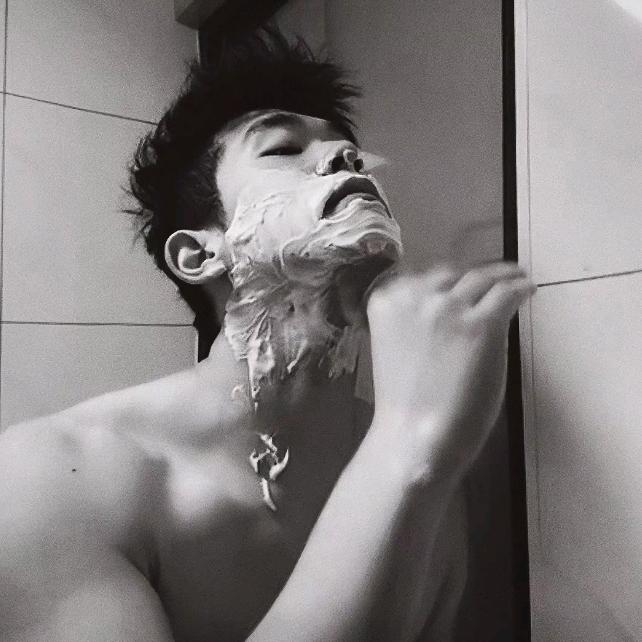 垃圾生活每天狂扇我巴掌