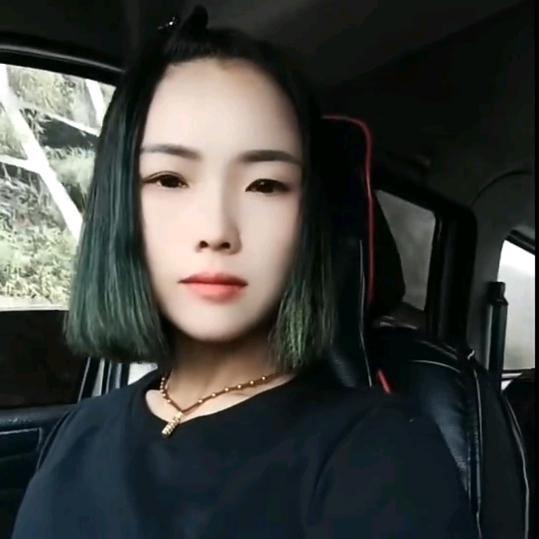 在成年人的世界没有容易二字