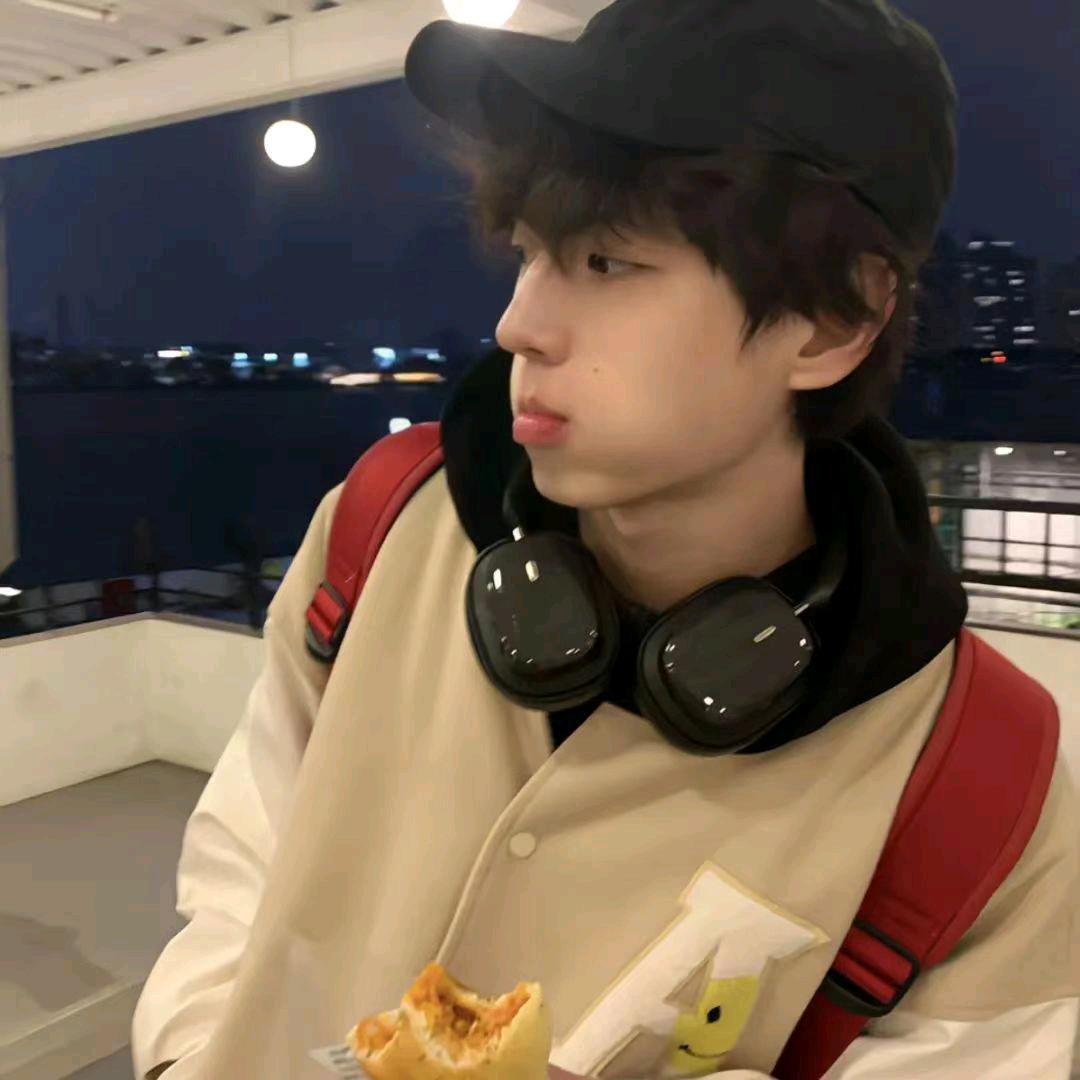 小鸿同学