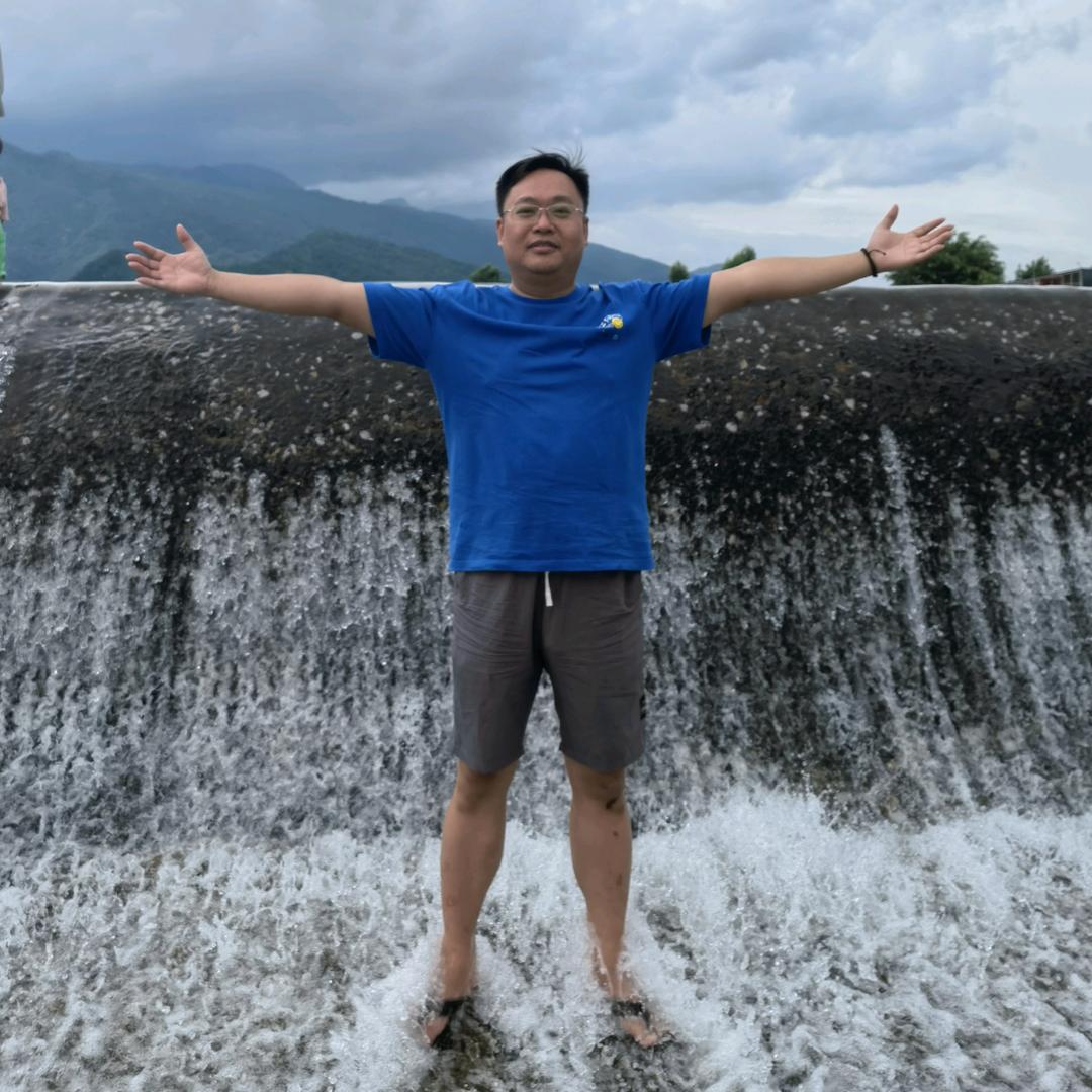 猫爷家有两只猫