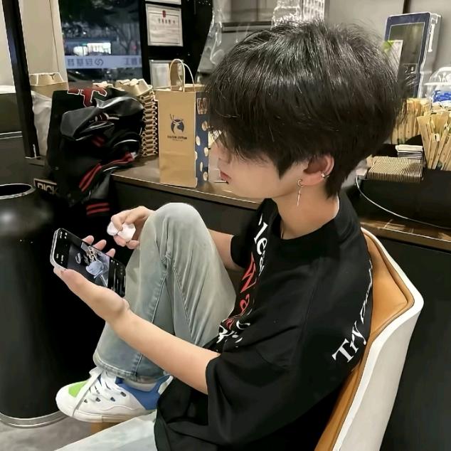寞头像