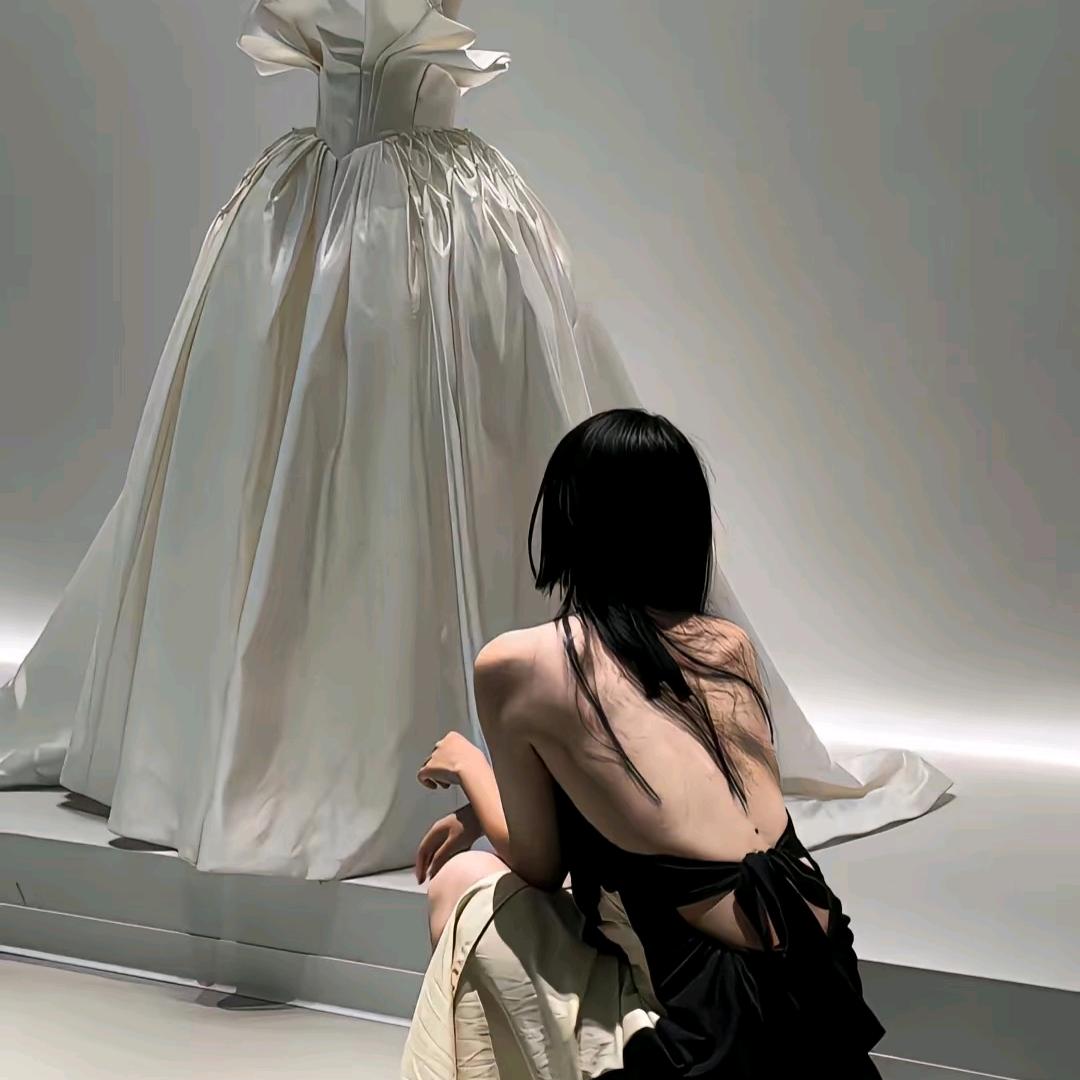 妳好