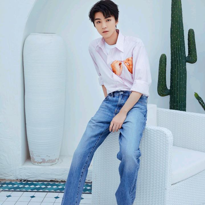 念( ˃̶̤́ ꒳ ˂̶̤̀ )