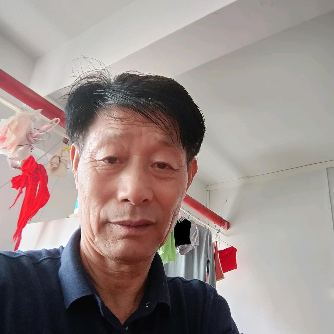 坤哥！小号（2），早上六点三十分首播