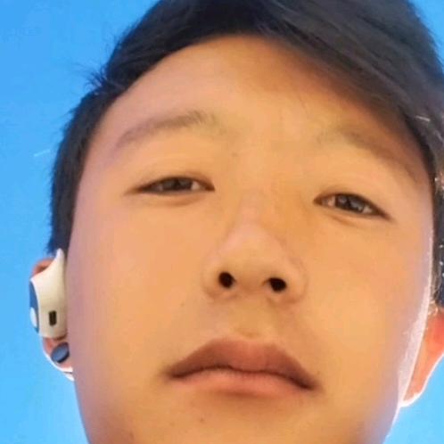 ༄༅༼༔བསྟན་༒འཛིན།༽🦅