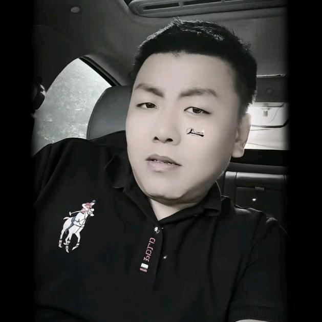 一只饿狼