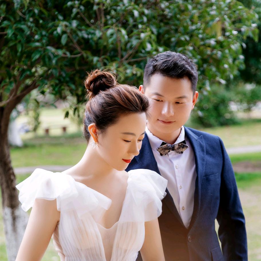 是燕不是艳（一拖二）