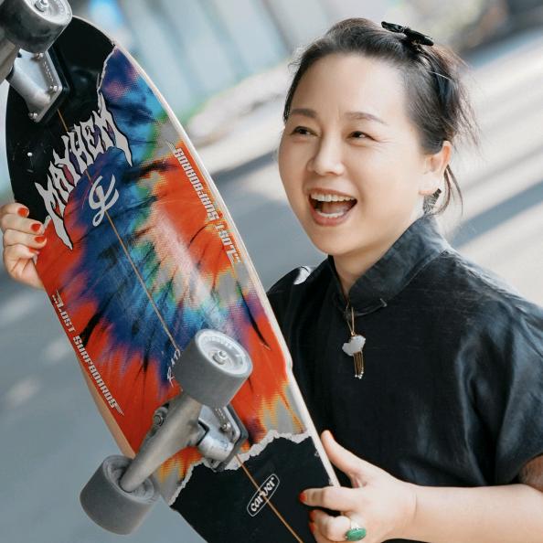 水岸女人